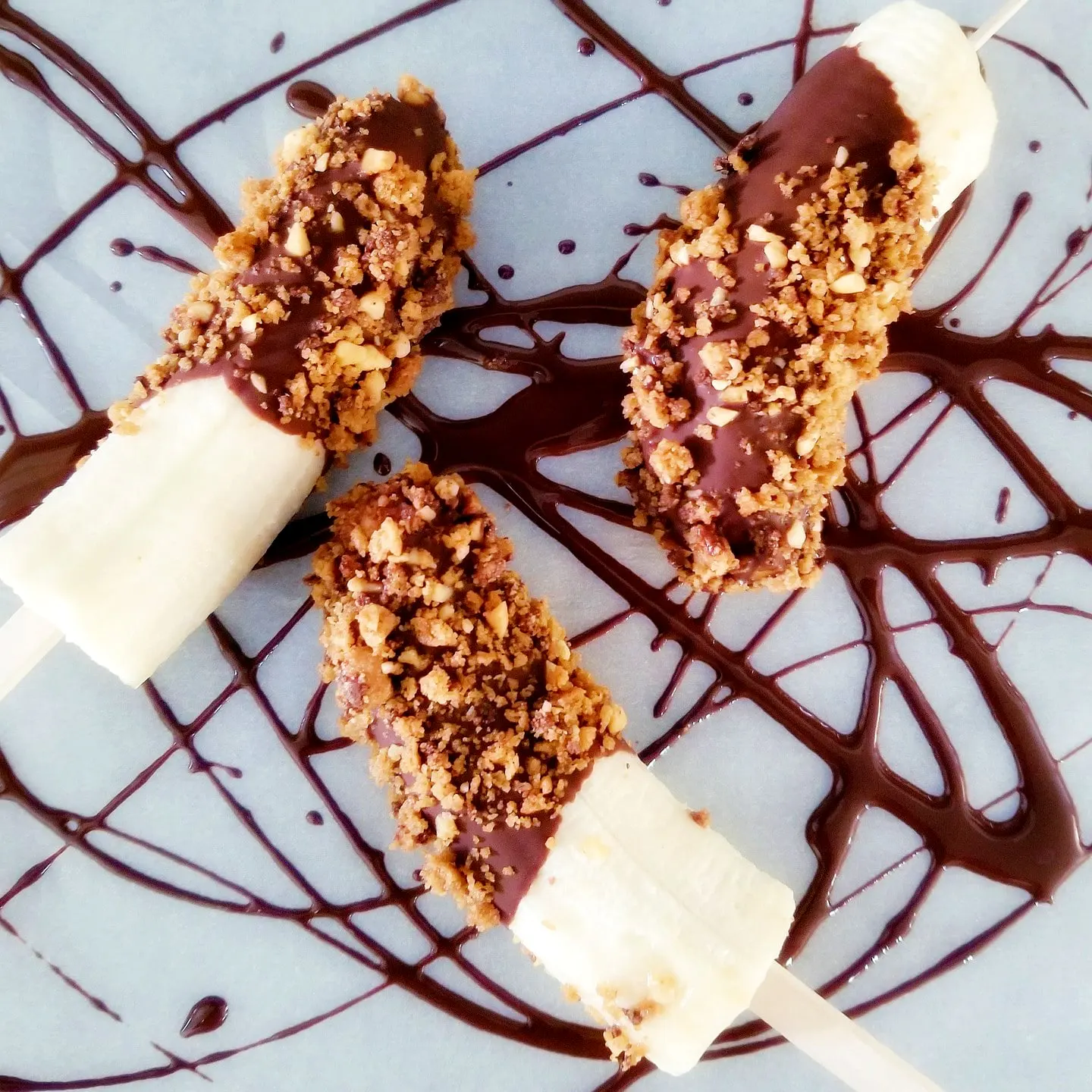 chocolate dipped bananas using functional ingredients